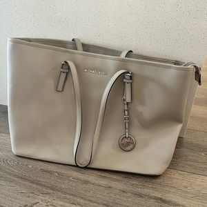 Leather tote bag with dust bag